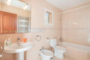 Koupelna v ubytování Casa Son Moja + 16 fotografií