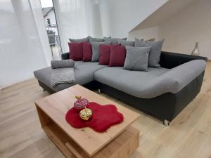 Posezení v ubytování Premium Vulkaneifel Chalet + 37 fotografií