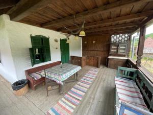 Foto dalla galleria di Erdélyi parasztház a Veţca Altre 2 foto