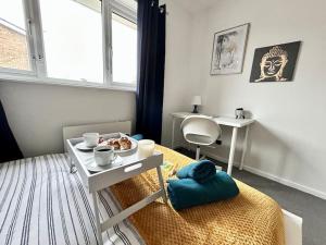 Posezení v ubytování Unique Indian Inspired Townhouse + 67 fotografií