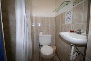 Kopalnica v nastanitvi Sakti Hostal B&B