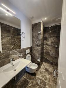 Foto dalla galleria di DIMAL CASTLE a Poshnje