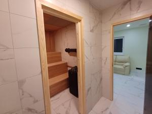 Koupelna v ubytování Ojakalda Puhkekeskus