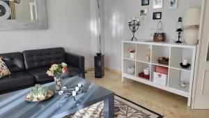 Posedenie v ubytovaní Judith Apartment-Lovely duplex in Benalmadena