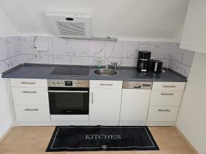 Kuchyňa alebo kuchynka v ubytovaní Ferienwohnung Attersee