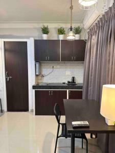 Gallery image of The Swing: Private Studio Room in Koregaon Park in Pune +6 photos