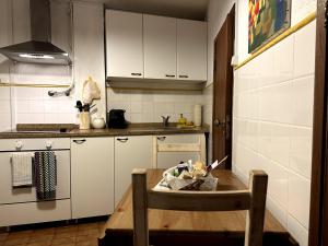 Foto dalla galleria di Casa duplex em Oledo / Duplex house in Oledo a Oledo Altre 36 foto