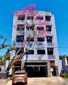 Budova, kde se apartmán nachází + 5 fotografií