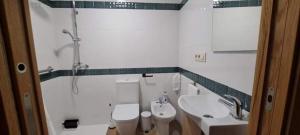 Koupelna v ubytování Villa Gondomil