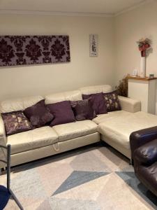 Posezení v ubytování Broxbourne Two-Bedroom Apartment Close To Amenities
