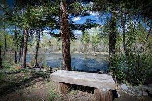 Φωτογραφία από το άλμπουμ του Après Shores Riverfront: Upscale Downtown Retreat σε Silverthorne