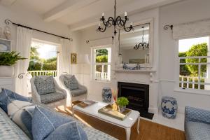 Gallery image of Southern Cross Beach House in Plettenberg Bay