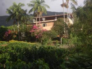 Φωτογραφία από το άλμπουμ του Encanto da Montanha Hospedagem σε Príncipe
