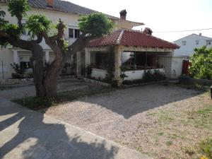 Budova, kde se bed and breakfast nachází