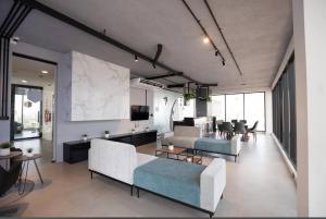 Μια τηλεόραση ή/και κέντρο ψυχαγωγίας στο Apartamento 203T1 Nanotec 2 dorm