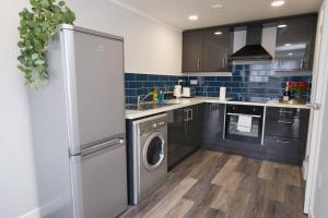 Kuchyň nebo kuchyňský kout v ubytování Dane Duplex Studio Six - Tranquil Coventry Getaway
