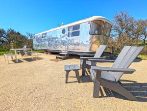 Φωτογραφία από το άλμπουμ του Vinyl Campground σε Paso Robles