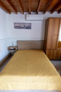 A bed or beds in a room at SOFIA'S HOUSE