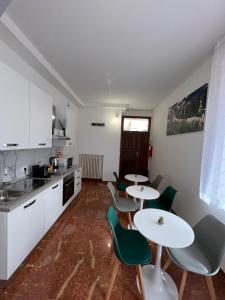 Nhà bếp/bếp nhỏ tại CASA RODELLA San Sisto Perugia