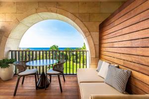 Balkón nebo terasa v ubytování The Romanos, a Luxury Collection Resort, Costa Navarino