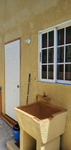 Een badkamer bij Finest Accommodation Bridgeview House #21