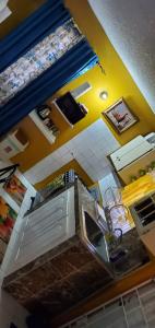 Een keuken of kitchenette bij Finest Accommodation Bridgeview House #21