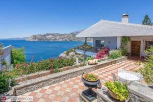 Naturlandskabet i nærheden af villaen