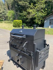 Equipo para parrilladas disponible en el chalet de montaña