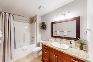 Ένα μπάνιο στο Snowfall Lodge 7 +21 φωτογραφίες