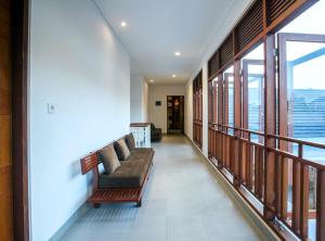 Ruang duduk di Pudak Sari Unizou Hostel