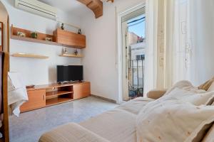 Μια τηλεόραση ή/και κέντρο ψυχαγωγίας στο Estela