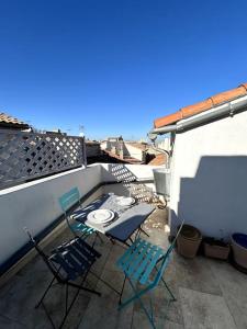 Μπαλκόνι ή βεράντα στο "Le couvent bleu" Arles arènes Terrasse