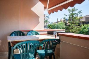 A balcony or terrace at AT301 Apartamento a pocos metros de la playa de Altafulla