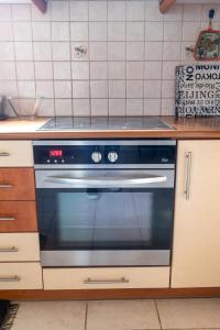 A kitchen or kitchenette at SOFIA'S HOUSE