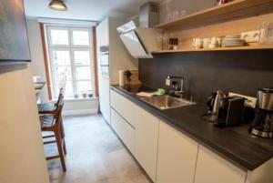 Η κουζίνα ή μικρή κουζίνα στο Fewo App Lange Gasse 4 - Hochparterre inkl Parkplatz