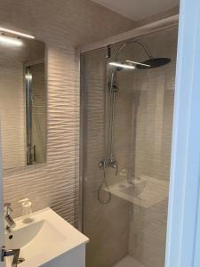 Ein Badezimmer in der Unterkunft Casa Amapola - Costa Bahía de Cádiz