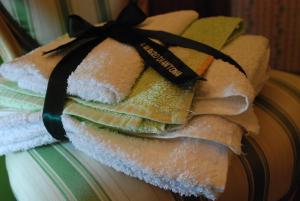 A bed or beds in a room at B&B L'Albero Di Antonia