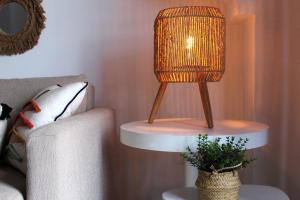 Uma área de estar em Apartamentos Vela Blanca
