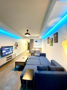 TV a/nebo společenská místnost v ubytování Unique/Cosy flat near Taksim/Nişantaşı