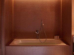 SO/ Paris Hotel的一间浴室