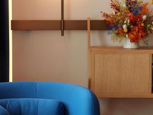 SO/ Paris Hotel的休息区