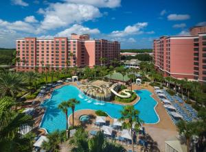 A piscina localizada em Caribe Royale Orlando ou nos arredores