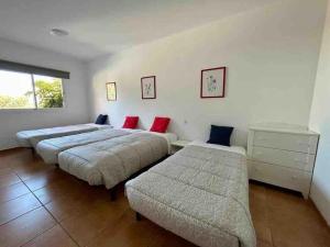 Postel nebo postele na pokoji v ubytování Villa with Pool (S'Aferrada) ETV/3439-8pax