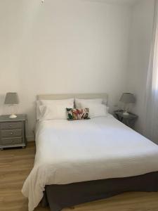 Posteľ alebo postele v izbe v ubytovaní Luxury Apart, Málaga Centro
