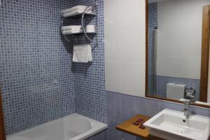 Photo de la galerie de l'établissement Pensión Pousada Chiquitin, à Melide