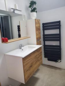 Ένα μπάνιο στο appartement au calme