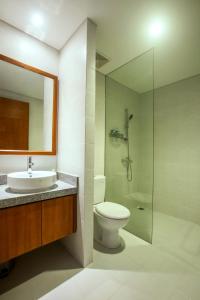 Bilik mandi di Pudak Sari Unizou Hostel