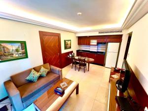 Istumisnurk majutusasutuses King Suites Hotel