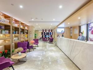 Lobby alebo recepcia v ubytovaní Lavande Hotel Guangzhou Shatai South Road Tianpingjia Metro Station