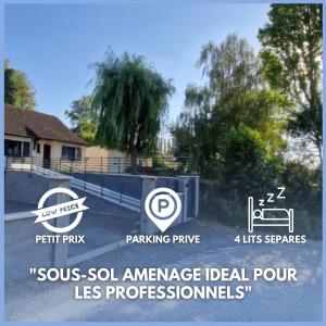 a sign for a driveway with a parking pump at Sous-sol aménagé tout équipé avec jardin & parking in Berteaucourt-les-Dames